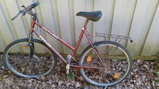 Old bicycle chosen as the basis for the waterwheel